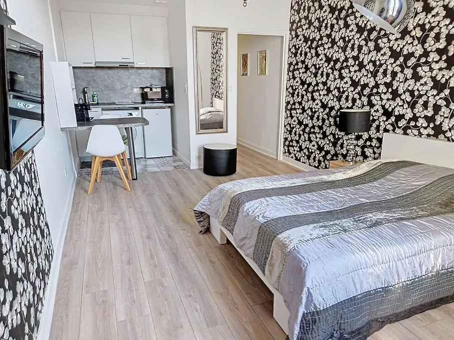 Appart Hotel - Vue Unique Vichy Apartment